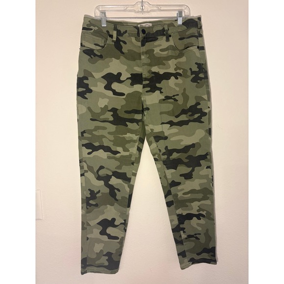 Nili Lotan x Target Pants - Nili Lotan x Target Camo Print High Rise Pants Green Camouflage Size 14